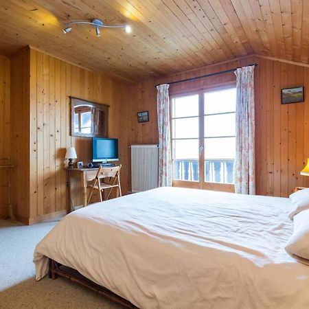 Chalet Traditionnel Avec Jacuzzi Exterieur Bex Esterno foto