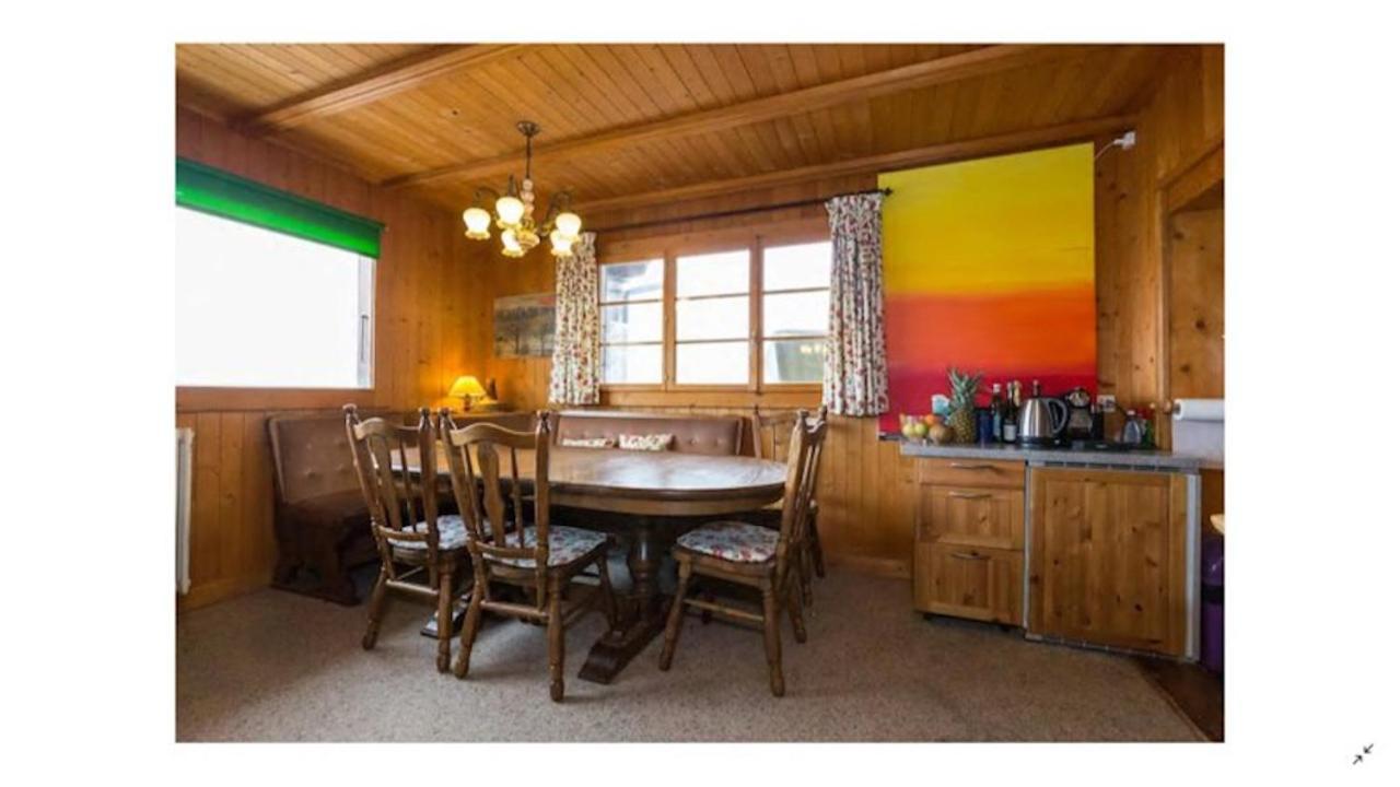 Chalet Traditionnel Avec Jacuzzi Exterieur Bex Esterno foto