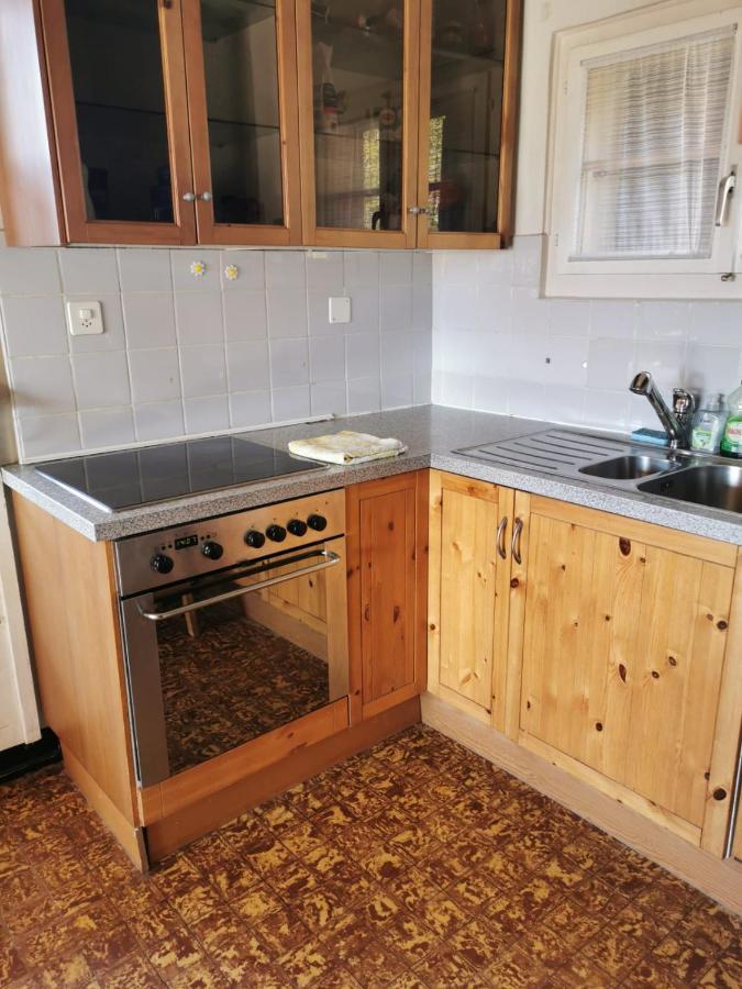 Chalet Traditionnel Avec Jacuzzi Exterieur Bex Esterno foto